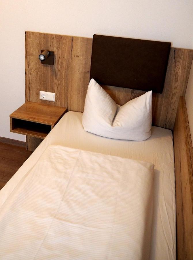 Gasthof Hotel Esterer Розенхайм Экстерьер фото