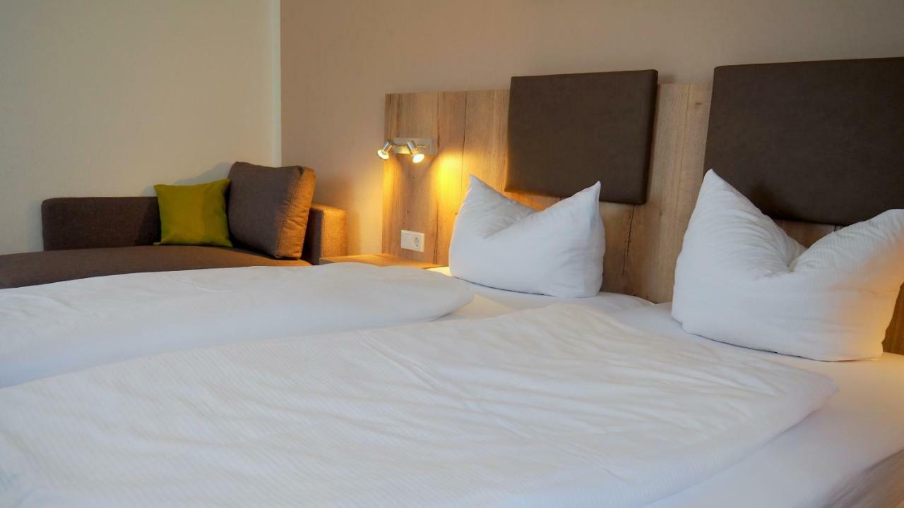 Gasthof Hotel Esterer Розенхайм Экстерьер фото