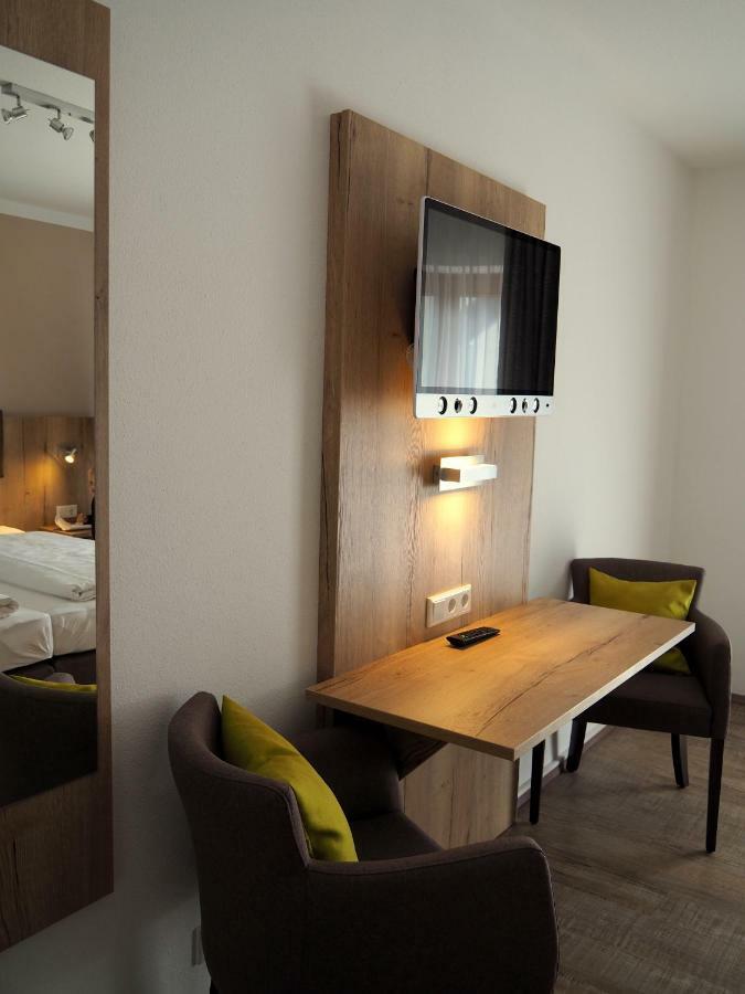 Gasthof Hotel Esterer Розенхайм Экстерьер фото